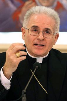 Il vescovo Mariano Crociata, Segretario Generale della Conferenza Episcopale Italiana