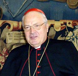 Le Cardinal René Sainte-Cigogne en Catholagne, depuis sa défaite au Conclave l'an dernier