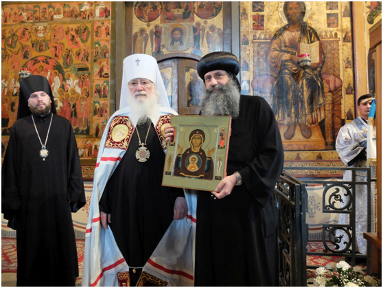 Il vescovo Pigol con Varsanufij metropolita di San Pietroburgo e il vescovo Arsanij