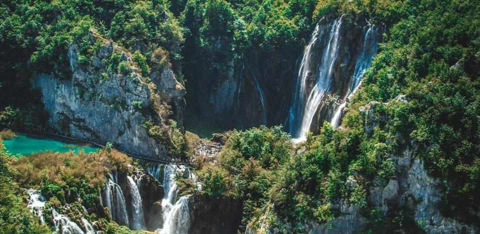 Foto di Bence Halmosi su Unsplash