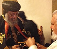 Sua Santidade Tawadros II e o Prior de Bose